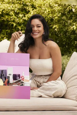 Vanessa Hudgens OnlyFans Leaked Free Thumbnail Picture - #GPl7atczHO