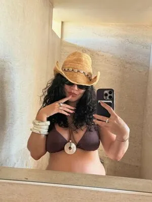 Vanessa Hudgens OnlyFans Leaked Free Thumbnail Picture - #IgBugUrQIx