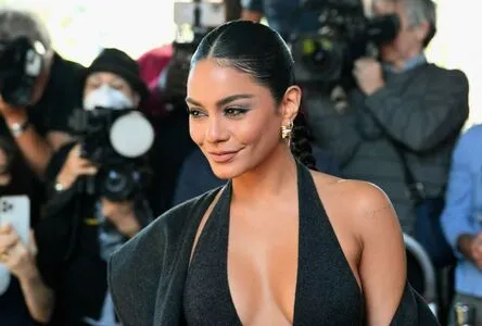 Vanessa Hudgens OnlyFans Leaked Free Thumbnail Picture - #M5K87UZKBH