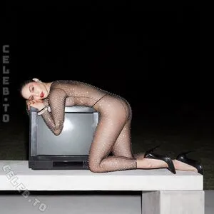 Vanessa Hudgens OnlyFans Leaked Free Thumbnail Picture - #R0MjyxMjtC