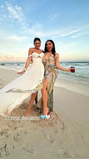 Vanessa Hudgens OnlyFans Leaked Free Thumbnail Picture - #SlGpVGH6Pi