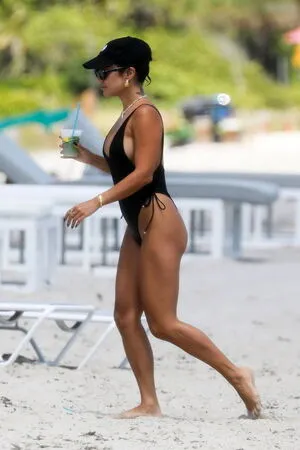 Vanessa Hudgens OnlyFans Leaked Free Thumbnail Picture - #ZkbaFDesaF