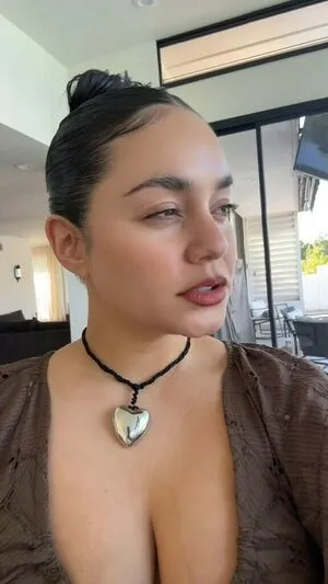 Vanessa Hudgens OnlyFans Leaked Free Thumbnail Picture - #dU6byRc1cn