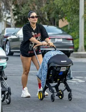 Vanessa Hudgens OnlyFans Leaked Free Thumbnail Picture - #dx98UV4f81