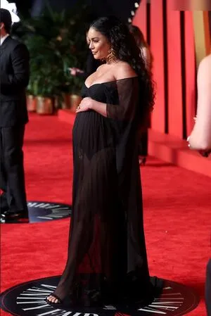 Vanessa Hudgens OnlyFans Leaked Free Thumbnail Picture - #eLErIilVHX