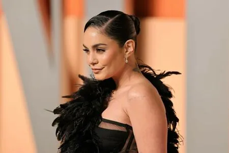 Vanessa Hudgens OnlyFans Leaked Free Thumbnail Picture - #trVNAbyanB