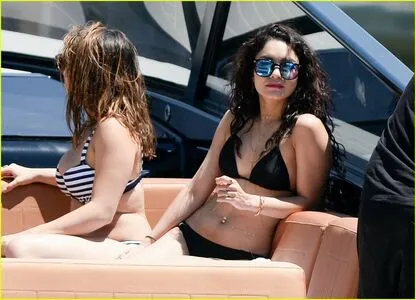 Vanessa Hudgens Sister OnlyFans Leaked Free Thumbnail Picture - #WpgVSGSnA4