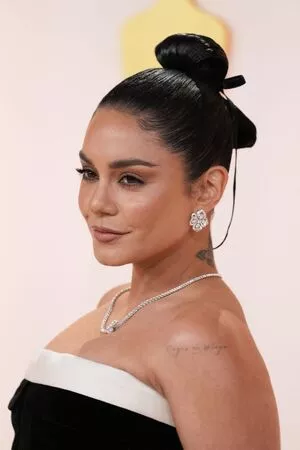 Vanessa Hudgens OnlyFans Leaked Free Thumbnail Picture - #1iSub9dUVo