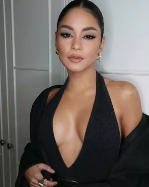 Vanessa Hudgens OnlyFans Leaked Free Thumbnail Picture - #2AOkCY4pNH