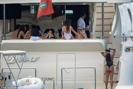 Vanessa Hudgens OnlyFans Leaked Free Thumbnail Picture - #4xzujYWKpJ