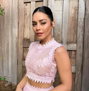 Vanessa Hudgens OnlyFans Leaked Free Thumbnail Picture - #5Dc6iCTF4w