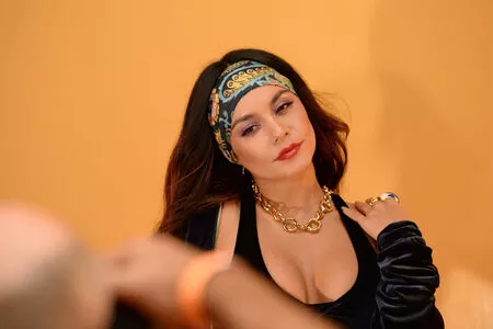 Vanessa Hudgens OnlyFans Leaked Free Thumbnail Picture - #5LdYr0LG7l