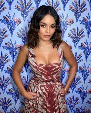 Vanessa Hudgens OnlyFans Leaked Free Thumbnail Picture - #5asYF5Z9Vi