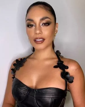 Vanessa Hudgens OnlyFans Leaked Free Thumbnail Picture - #CCv1JMV25Y