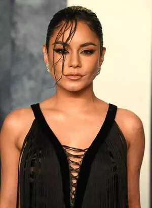 Vanessa Hudgens OnlyFans Leaked Free Thumbnail Picture - #DLzH0u3Daw