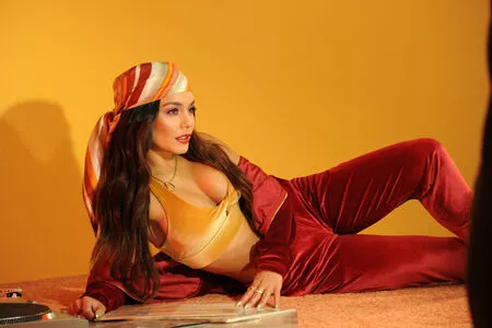 Vanessa Hudgens OnlyFans Leaked Free Thumbnail Picture - #GTAEDcAK3H
