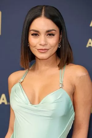 Vanessa Hudgens OnlyFans Leaked Free Thumbnail Picture - #GjVz5bua8T