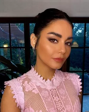 Vanessa Hudgens OnlyFans Leaked Free Thumbnail Picture - #H5gICCIpst