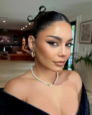 Vanessa Hudgens OnlyFans Leaked Free Thumbnail Picture - #IsYFKCT8cj