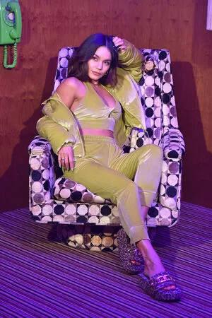 Vanessa Hudgens OnlyFans Leaked Free Thumbnail Picture - #J2QwaLNDLA