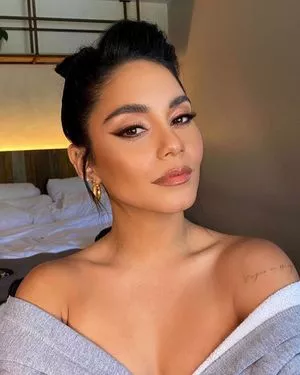 Vanessa Hudgens OnlyFans Leaked Free Thumbnail Picture - #KoVMH7zIzI