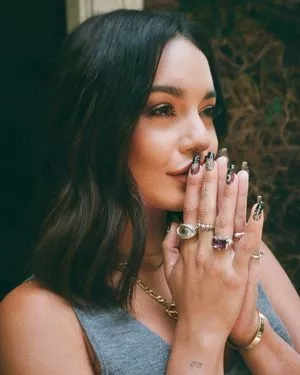 Vanessa Hudgens OnlyFans Leaked Free Thumbnail Picture - #MQyA5pmErz