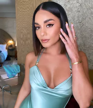 Vanessa Hudgens OnlyFans Leaked Free Thumbnail Picture - #OCE0cKMgBk