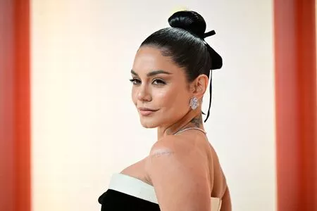 Vanessa Hudgens OnlyFans Leaked Free Thumbnail Picture - #S1ZvwwPixP