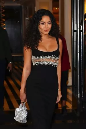 Vanessa Hudgens OnlyFans Leaked Free Thumbnail Picture - #SIFFsnFAuO