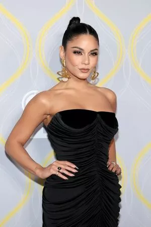 Vanessa Hudgens OnlyFans Leaked Free Thumbnail Picture - #THHpIDDwl4