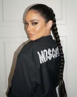 Vanessa Hudgens OnlyFans Leaked Free Thumbnail Picture - #UU4NiaMgam