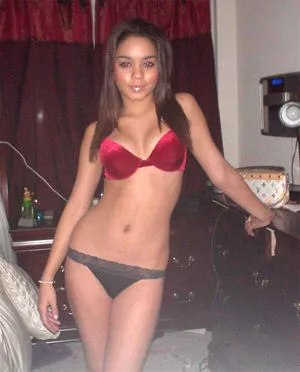 Vanessa Hudgens OnlyFans Leaked Free Thumbnail Picture - #WfK4DaV8IM