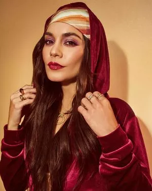 Vanessa Hudgens OnlyFans Leaked Free Thumbnail Picture - #X9khc0Xfna
