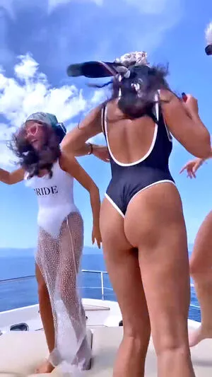 Vanessa Hudgens OnlyFans Leaked Free Thumbnail Picture - #XyQpKBu5iA
