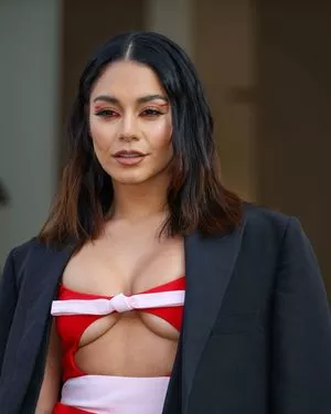 Vanessa Hudgens OnlyFans Leaked Free Thumbnail Picture - #ZDEpziiSuk