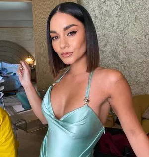Vanessa Hudgens OnlyFans Leaked Free Thumbnail Picture - #arHK6bRshJ