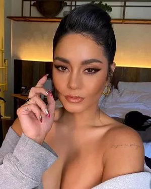 Vanessa Hudgens OnlyFans Leaked Free Thumbnail Picture - #kmhjo4tuwS