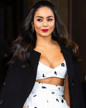 Vanessa Hudgens OnlyFans Leaked Free Thumbnail Picture - #sIyN8YcMG3