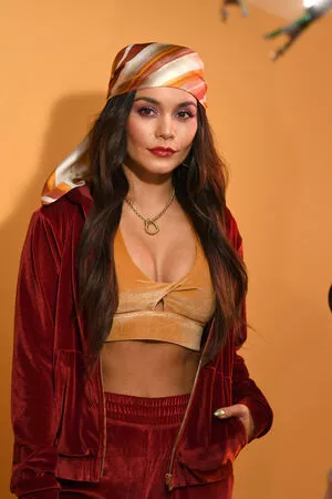 Vanessa Hudgens OnlyFans Leaked Free Thumbnail Picture - #unphTwdic0