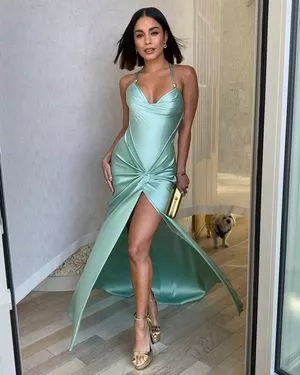 Vanessa Hudgens OnlyFans Leaked Free Thumbnail Picture - #vq4t8N9swY