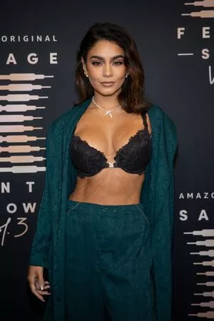 Vanessa Hudgens OnlyFans Leaked Free Thumbnail Picture - #w6Lvj6AxE0