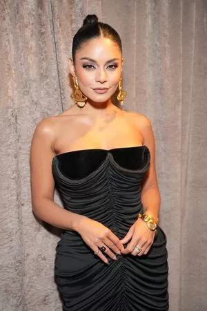 Vanessa Hudgens OnlyFans Leaked Free Thumbnail Picture - #w8kquWv0w2