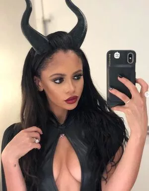 Vanessa Morgan OnlyFans Leaked Free Thumbnail Picture - #NMaVNH8PDT