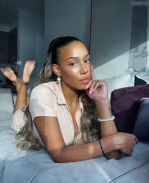 Vanessa Nwattu OnlyFans Leaked Free Thumbnail Picture - #8yyrotNeOl