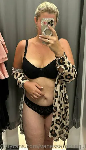 Vanessa Obsequious OnlyFans Leaked Free Thumbnail Picture - #gfmnzarVna