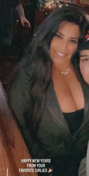 Vanessa R OnlyFans Leaked Free Thumbnail Picture - #F5poZmAEE7
