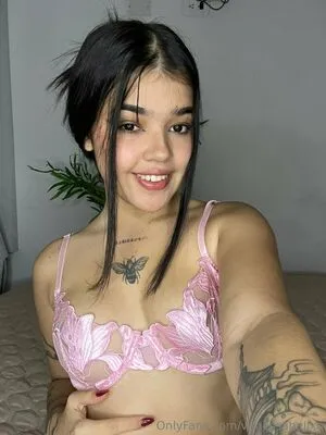 Vanessabellxo OnlyFans Leaked Free Thumbnail Picture - #KytkuR3zhg