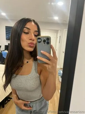 Vanessarizzo OnlyFans Leaked Free Thumbnail Picture - #LIRXyn47Aw
