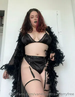 Vanessastrawberryfree OnlyFans Leaked Free Thumbnail Picture - #ODsMaXTxtG