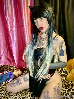 Vanhillerm93 OnlyFans Leaked Free Thumbnail Picture - #5cqk3KHupc